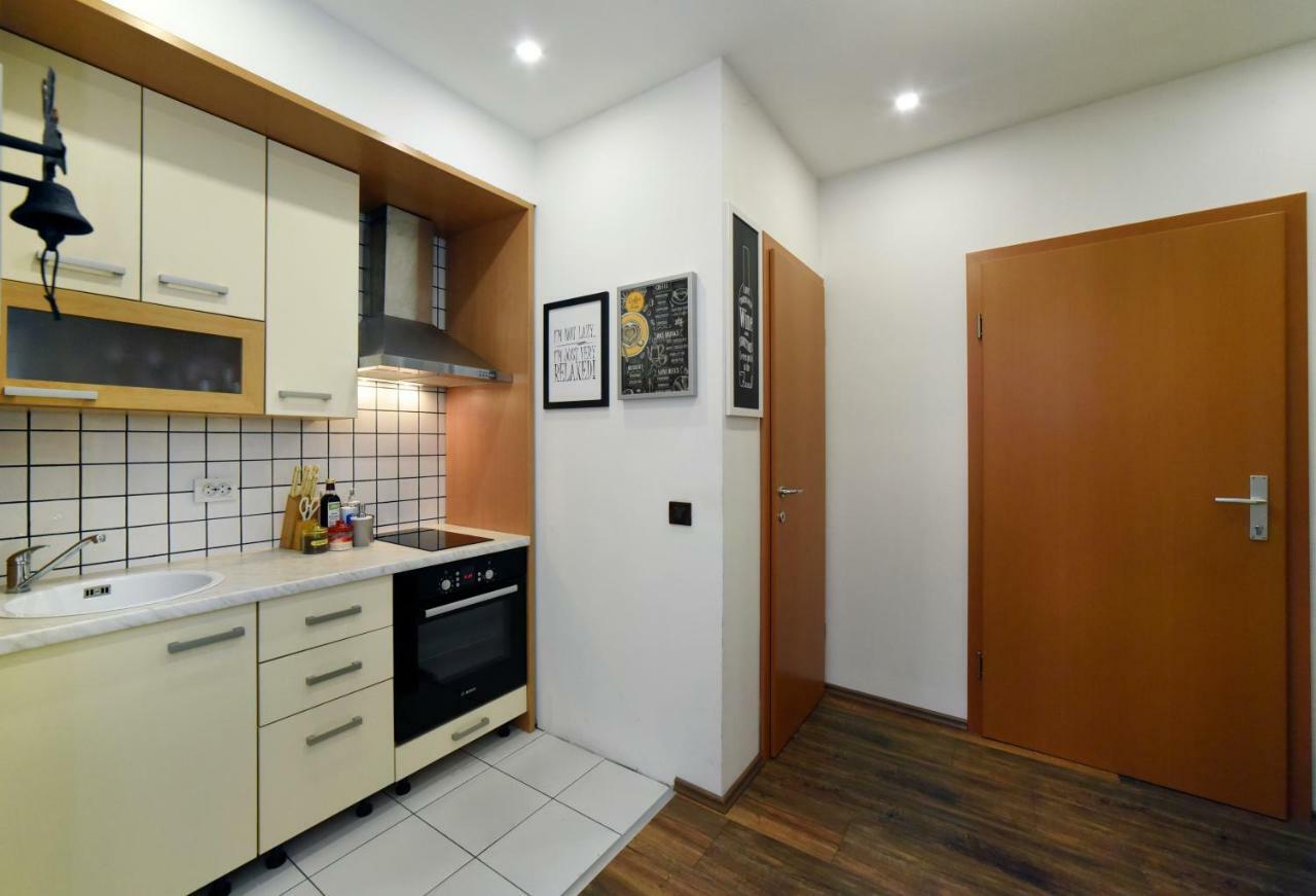 Apartment Gollner Загреб Экстерьер фото
